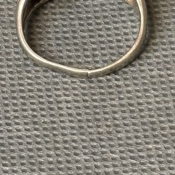 VINTAGE Ribbed Domed Ring Sterling Silver Size 8 1/2 - Picture 6 of 10